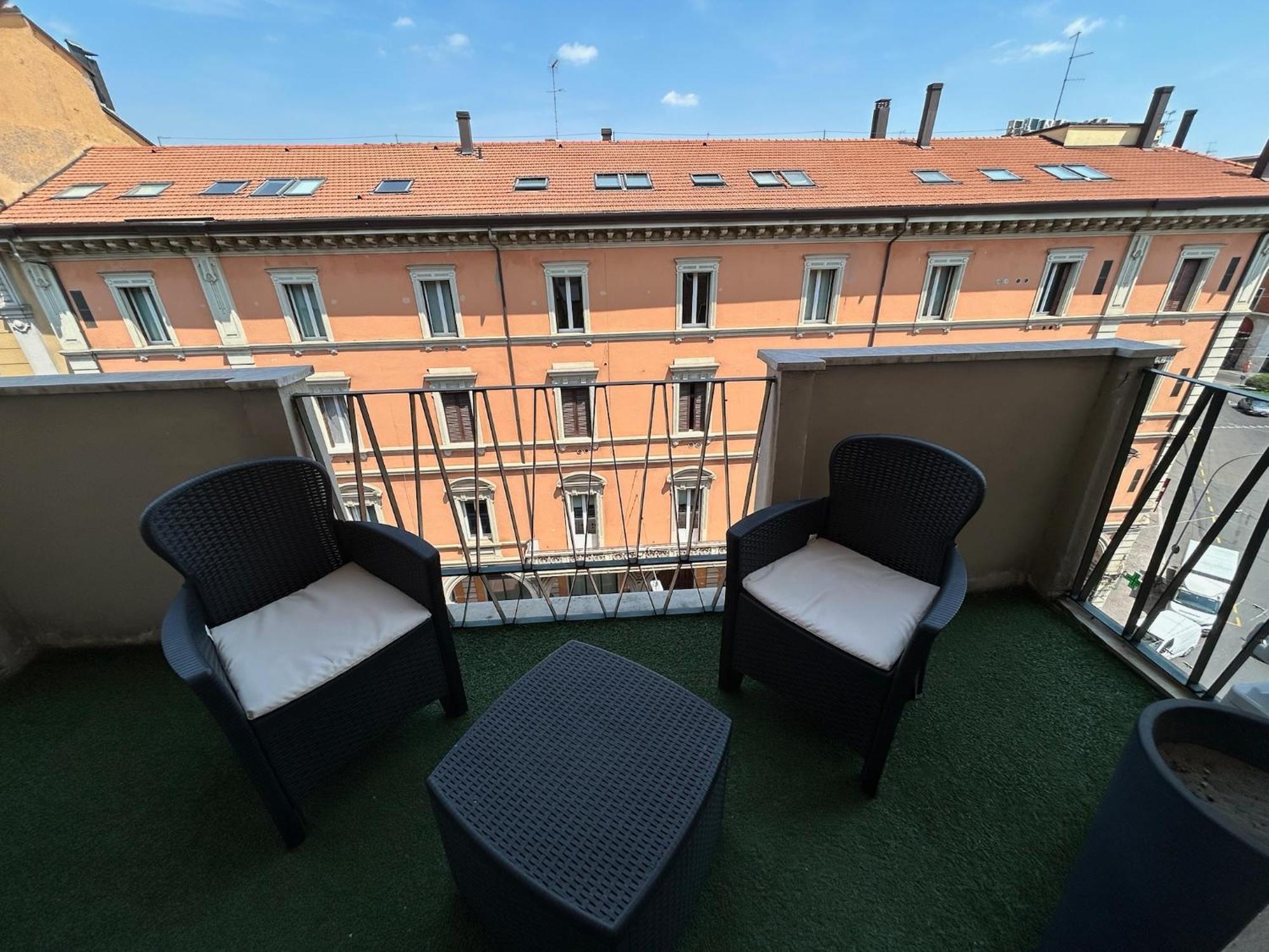 Stayinbologna 2 — Photos 1
